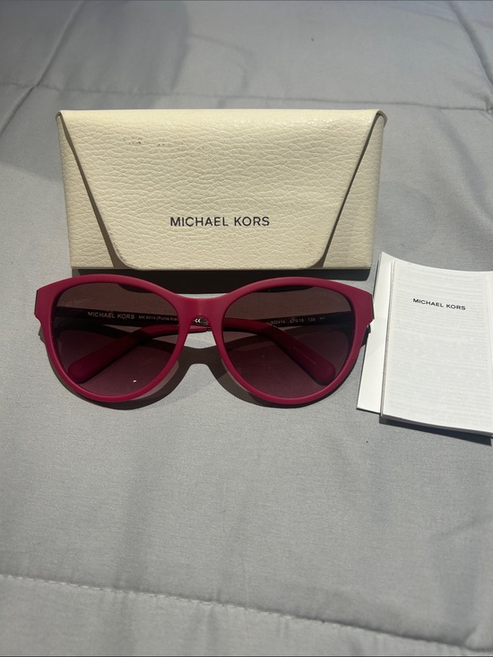 Michael Kors Accessories - Michael Kors Women's Fuchsia Round Sunglasses with Tinted Lenses